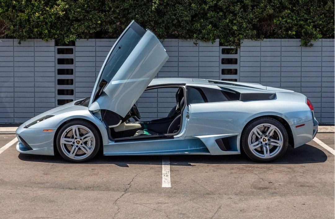 DailyLamboTM's tweet photo. 'Azzuro Aquarius' Lamborghini Murcielago https://t.co/eSIVQ2kWYR