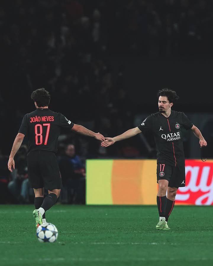 FutebolEmChoque's tweet photo. 🚨O PSG deixou claro sua posição sobre Vitinha e João Neves após os rumores com o Real Madrid: Não estão à venda. @FabrizioRomano https://t.co/EM7QbFexVK