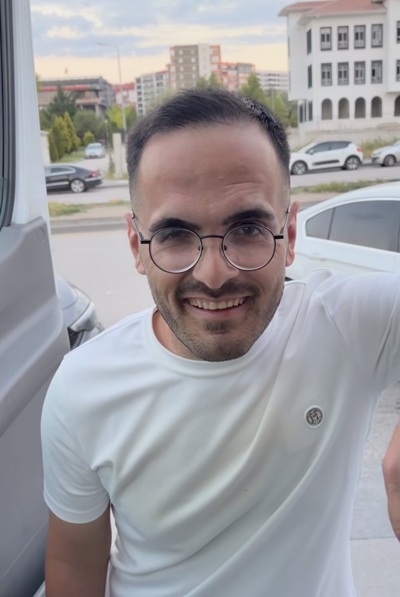 mus tweet media