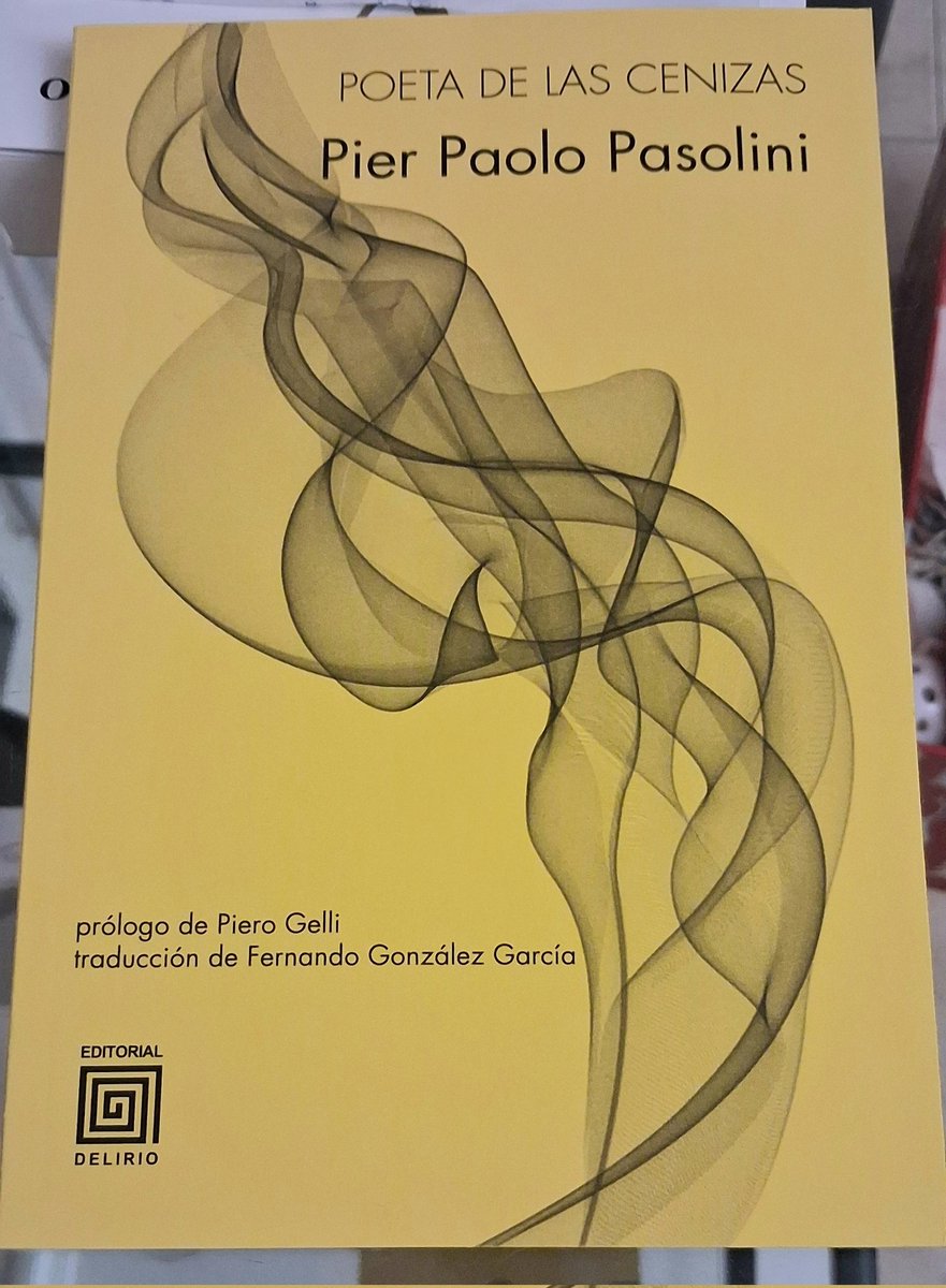 _NihilObstat's tweet photo. @poeta_angelica ¡Qué casualidad! 
Tal como nos recomendaste al despedirnos, pasamos por esa caseta y compramos un libro.
Qué rato más ameno y alegre hemos pasado. Gracias por los regalos y por vuestra amistad. Los cuatro sois encantadores.
¡Hasta pronto, guapísima!
¡Feliz vida! ☘️
¡Salud!🥂 😘🤗 https://t.co/XxtuaJfPvt