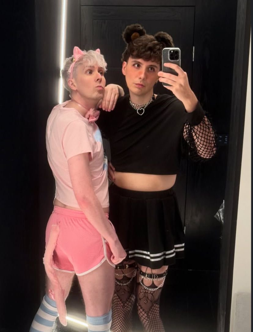 greensofaroom's tweet photo. and you know what who can blame them https://t.co/pofiLrXBE8