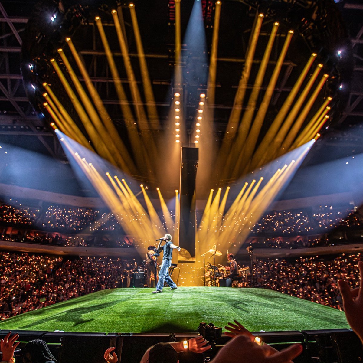 FiservForum's tweet photo. THANKFUL for an incredible Friday night with @forestfrank’s The Jesus Generation Tour &amp; a sold-out crowd 🫶✨ https://t.co/idqc0Ubuz5