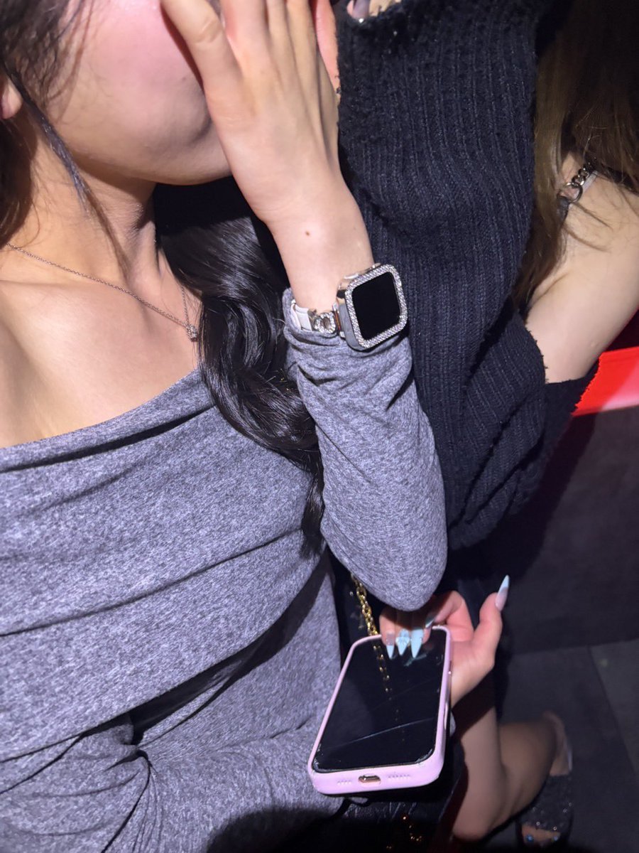 G2osaka's tweet photo. G2速報(2026/06/08 06:15:52)
お酒でもやれて色々デキル男どこ？
という女性を日本は救おう！
#G2
#大阪
#ナイトクラブ
#日本
#ワールドカップ
#阪神タイガース
#巨人 https://t.co/8uq3gAXClk