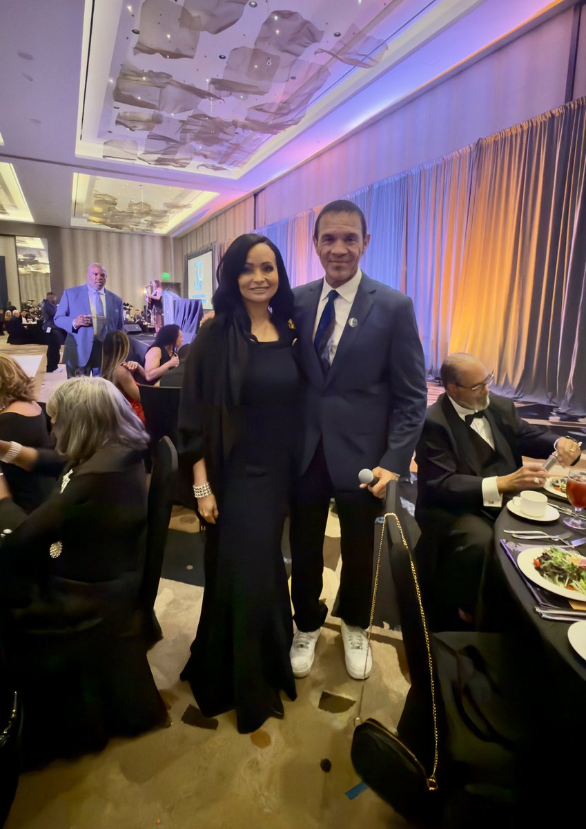KatrinaPierson's tweet photo. https://t.co/N7iEUrw9wy