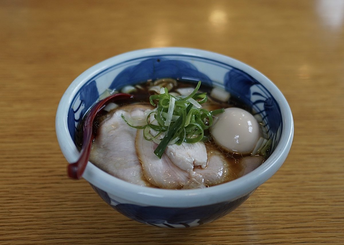 1g4eR92Qrse7xqu's tweet photo. サクラソバストア@さくら市
・軍鶏と地鶏の中華そば(醤油)
・カツオとバルサミコの和え玉

ご馳走様でした。
#サクラソバストア https://t.co/aGPlvxvsrm