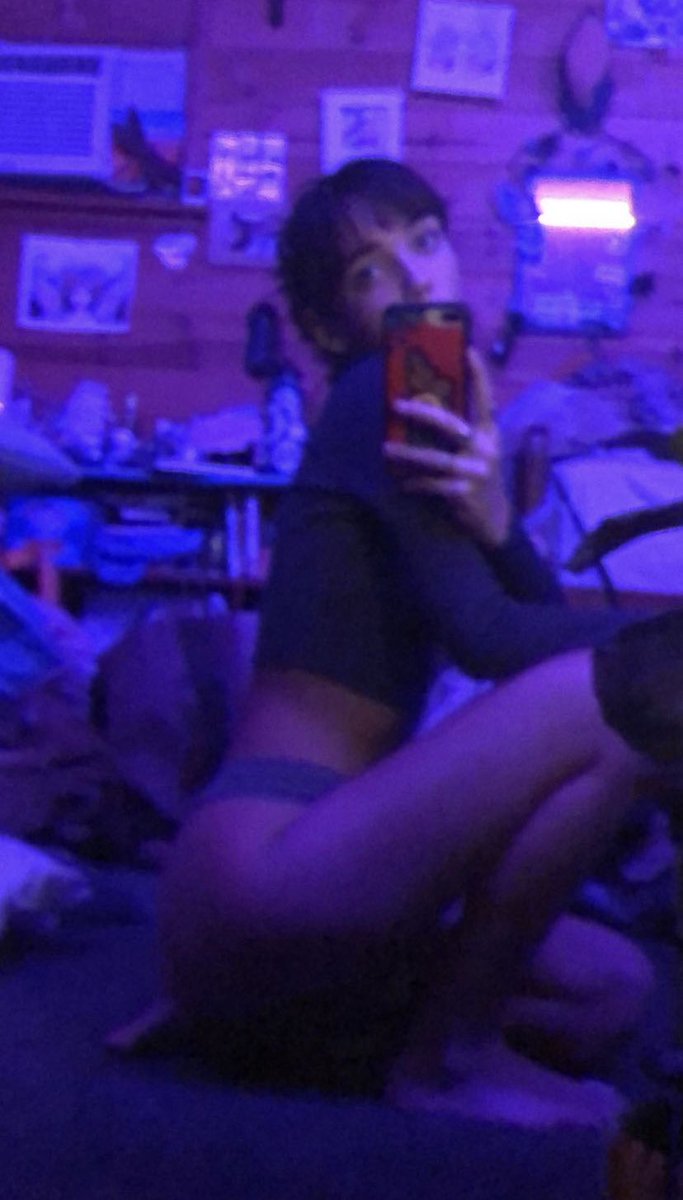 Juleelovesbbc's tweet photo. My tight body is built for big black cock β οΈ
#blacked #bbc #snowbunny #bnwo #qos #cumslut #cumdump #sph #cbt #bops #bopper #irl #goonette #cuck #cuckold #mommy #goon #goonfuel #nofap #wankchat #brat #cumtribute #cumtrib #collegeteen #pervbait #faceporn #builtforbbc https://t.co/esUk6SgxBe