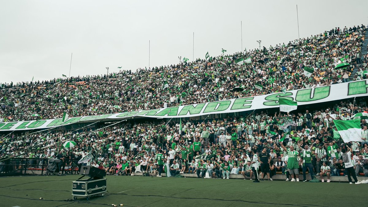 nacionaloficial's tweet photo. Nacional y su gente.

#VamosTodosJuntos 
#UnidosSomosMásFuertes https://t.co/lr8XqbW1Hy