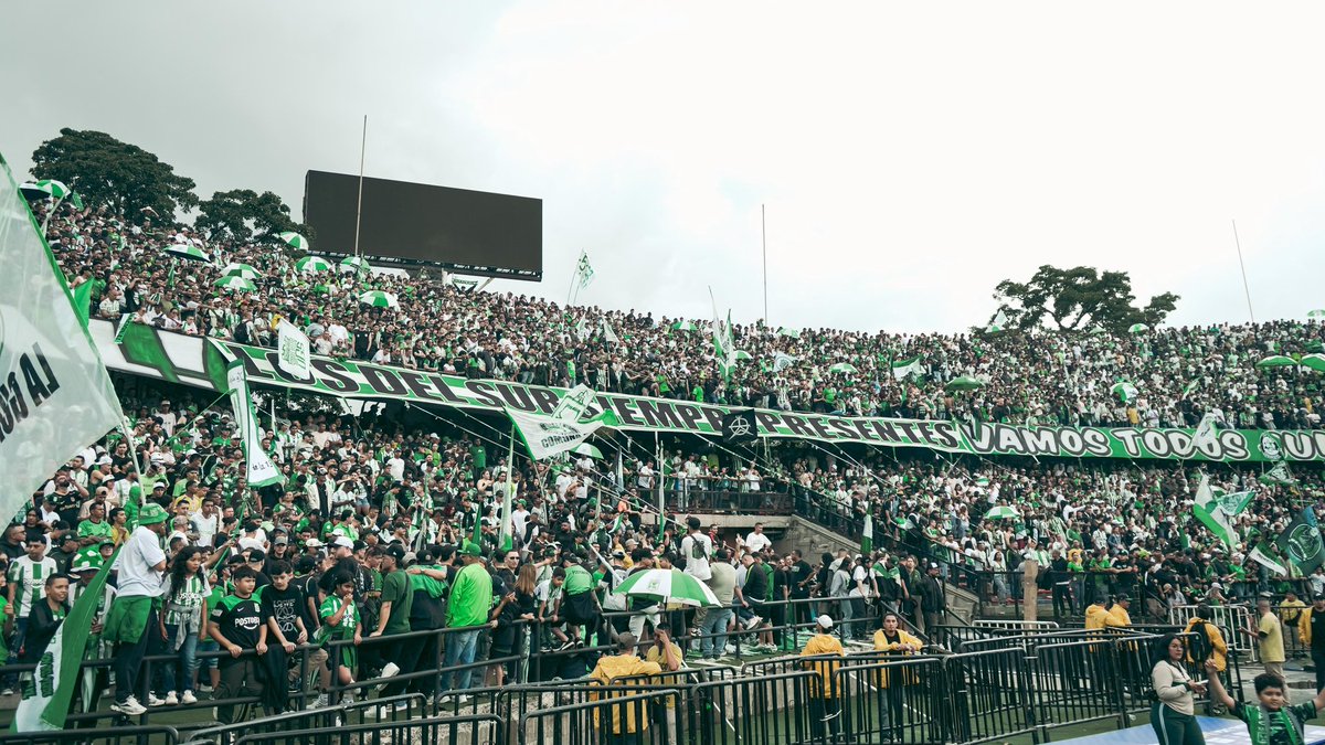 nacionaloficial's tweet photo. Nacional y su gente.

#VamosTodosJuntos 
#UnidosSomosMásFuertes https://t.co/lr8XqbW1Hy