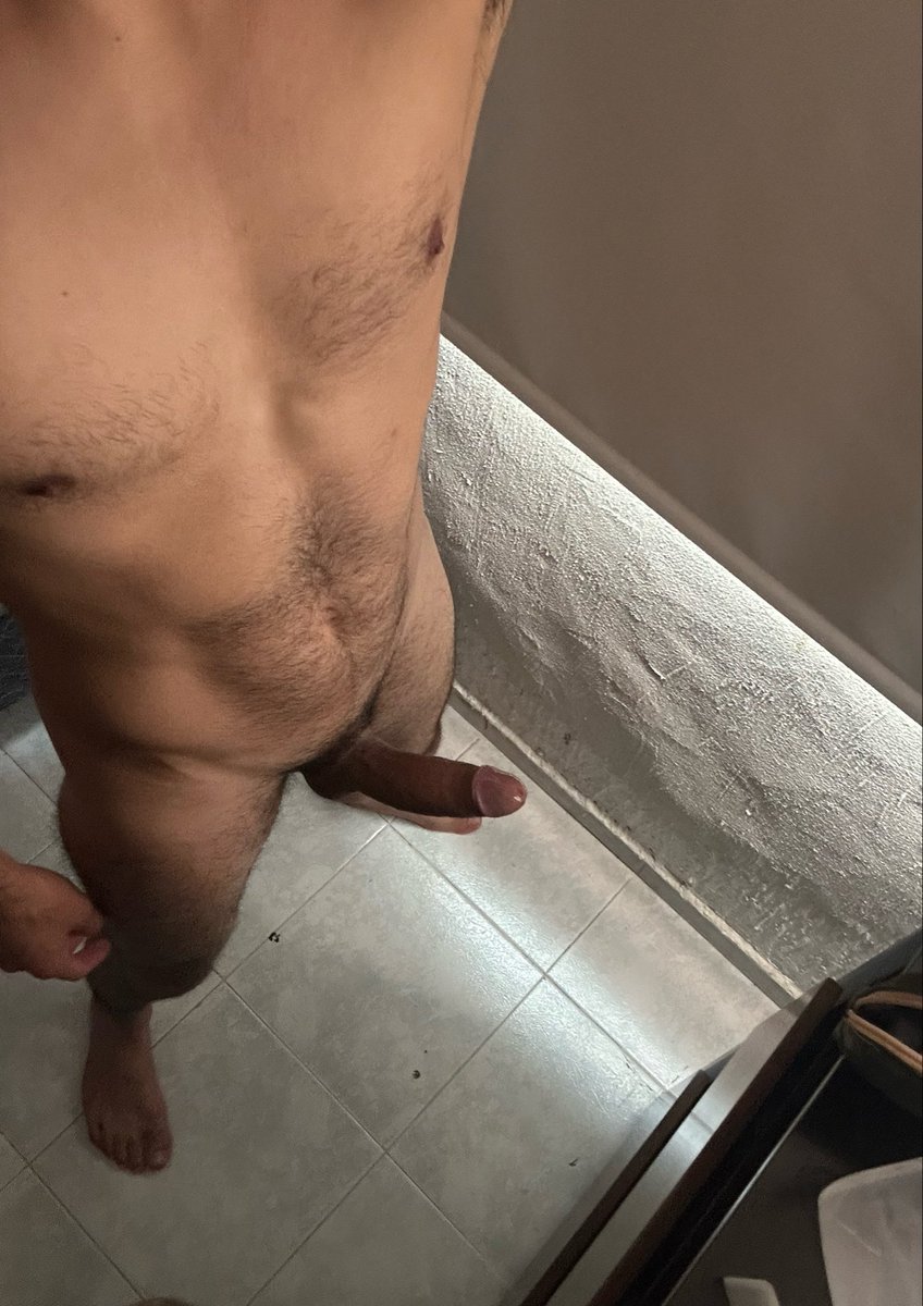 inter19Cmts's tweet photo. Cómo te la comes? Dormida o despierta… 🍆💦 https://t.co/QVDYE1WqdL