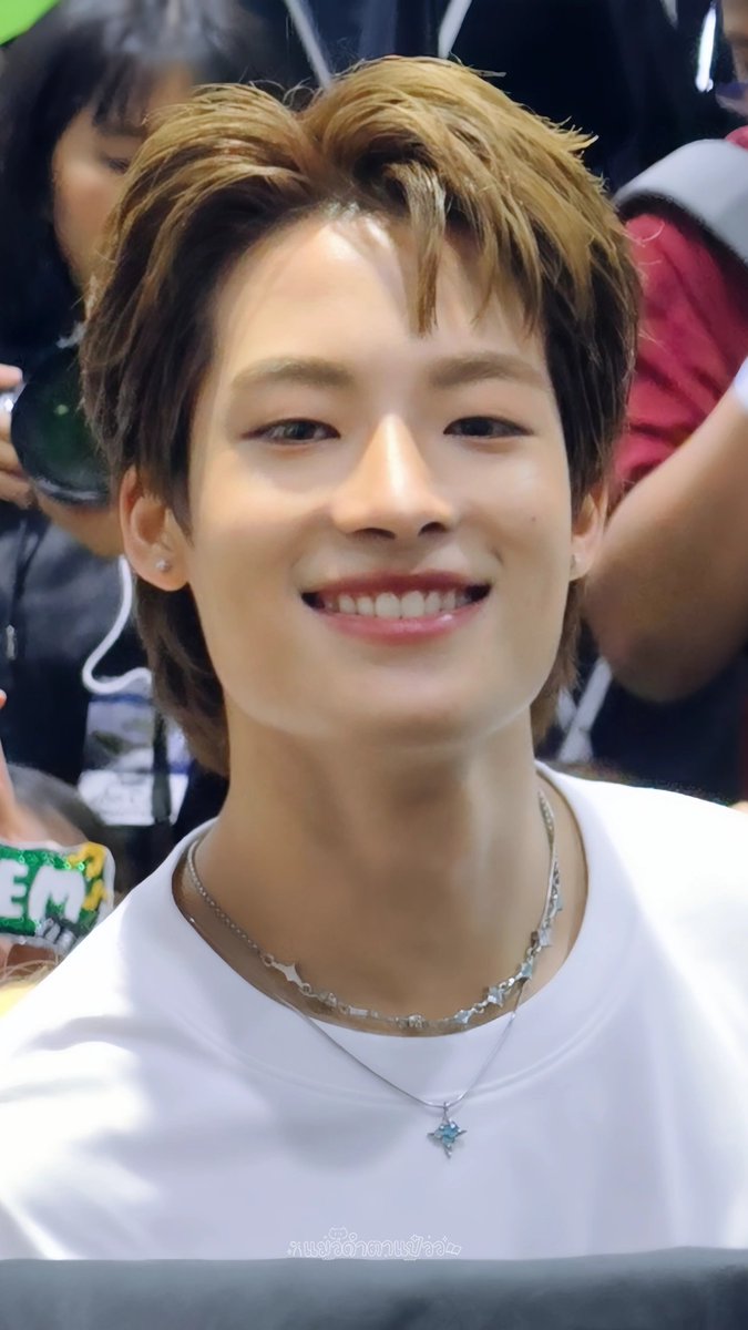 tichapppp's tweet photo. ⋆.𐙚 ̊  มีเด่กยิ้มหวานมากเลยคับบ ⋆˚✿˖°
  ‧˚꒰ @than_chanasit , #THAN_FAVIQ ꒱༘⋆

#CATTSHIRT2026xFAVIQ  
#FAVIQ https://t.co/0Yg79XNLNg