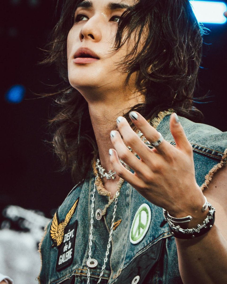 HFBABYGIRLS's tweet photo. rockstar boyfriends duh https://t.co/SzYNg5V8P2