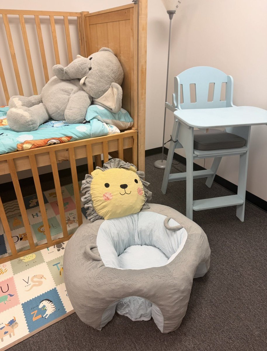 MommyAndSquish's tweet photo. The best way for ABDLs to relax on a Sunday is in an adult comfort chair from @Little_Dreamzzz!  🦁  We love ours!

You can get yours at a discount with our code - https://t.co/5VyMKBXozf https://t.co/TBHkFwplFa