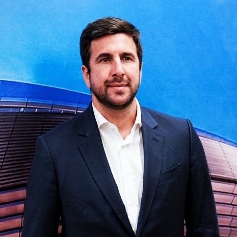 MadridXtra's tweet photo. 🚨 Florentino Pérez: “Was Enrique Riquelme a good opponent? I don’t know who he is.” @elchiringuitotv https://t.co/0rM3zjPbQ8