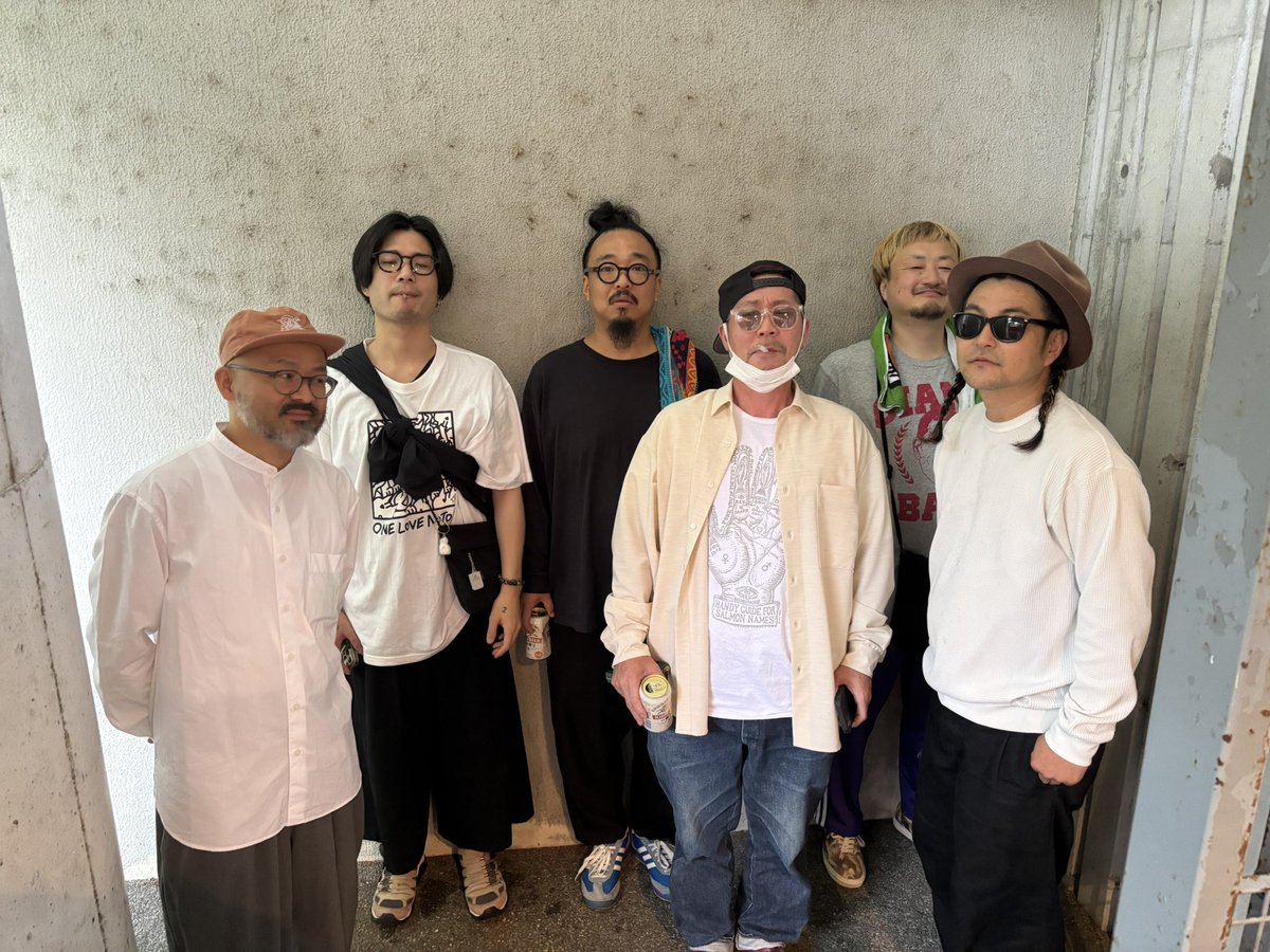 kim_wooyong's tweet photo. 最高の時間をありがとうございました！

#RAINBOWHILL
 ムジカジャポニカ20周年
おめでとう御座います㊗️

楽しかったし
ムジカのソファーは僕を柔らかく包んでくれました😴

昨日最後のうつみようこさんバンドの時に舞台に飛んでくるデカい風船を
弾き返す役割を勝手に引き受けて
身体がバキバキです。 https://t.co/dRt95yJnSm