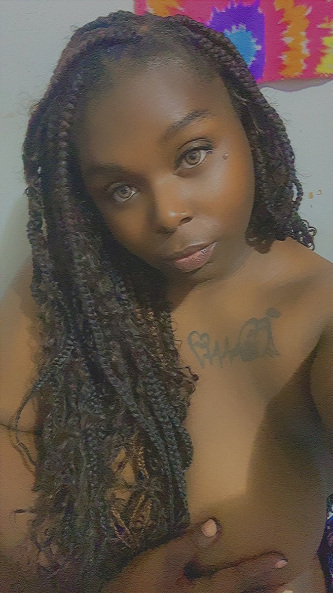 Queen__E99's tweet photo. Can I Moan “Daddy” In Your Ear Tonight?  😈😩💦 https://t.co/D84r9f80kp