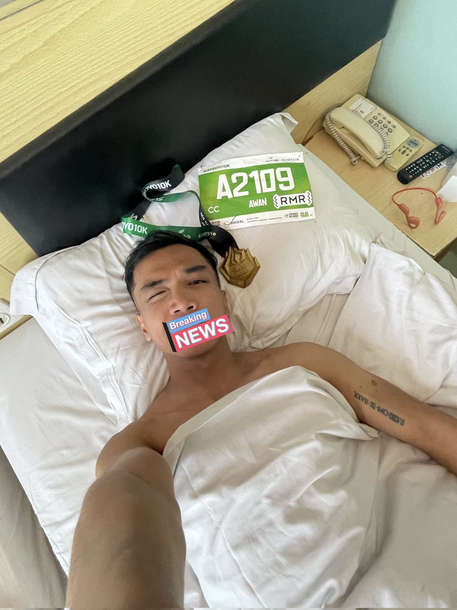 pendiam_sendiri's tweet photo. Finish 10k kek tengil banget pengen race HM 🤪🤣 tengkyu Surabaya,.. https://t.co/5Mu6plcvaE