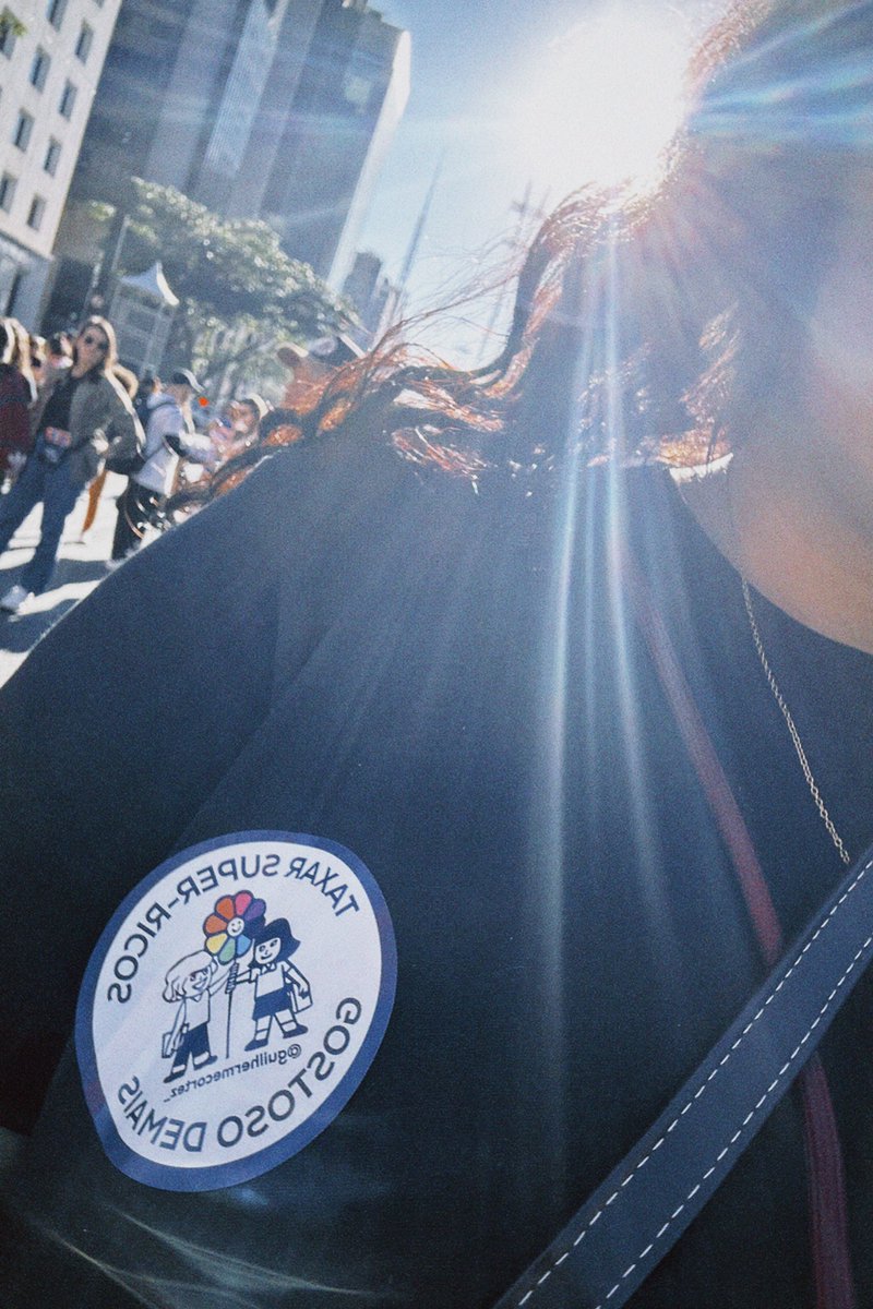 ohmariskaa's tweet photo. yesterday we had the lesbian/bi parade and today it’s the gay parade. pride weekend is truly doing the most 🏳️‍🌈 https://t.co/ewUqPUhHYQ