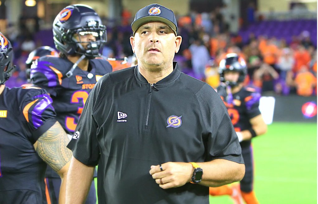 The_UFM's tweet photo. How #UFL head coach Anthony Becht has ended the season:

2023 - Lost to Seattle in a "win and in"

2024 - #1 seed, first round exit

2025 - #1 seed, first round exit

2026 - #1 seed, first round exit 

Regular season champion 👀 https://t.co/uvhjjM01Ks