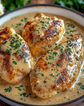 JuanchoMxx's tweet photo. LOS MEJORES ALIMENTOS PARA PERDER PESO 1. Pechuga de pollo https://t.co/ugxcCfHTej