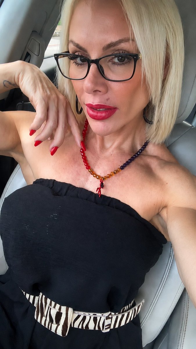 sitrifbb's tweet photo. Especially muscular women with glasses.
Prove me wrong. https://t.co/71SWgZ8Lj7