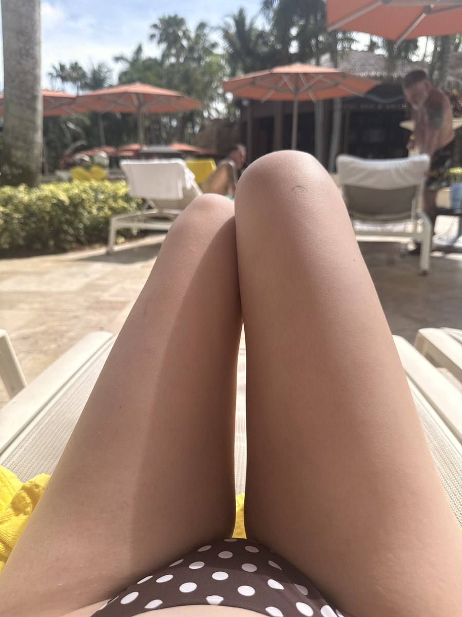 goddesstfiery's tweet photo. Poolside perfection while your wallet drains 💸 These legs own you. Send for the privilege of staring, loser.
#Findom #Femdom #GoddessWorship #Paypig #WalletDrain #LegWorship #FootFetish #Dominatrix #TributeMe #PayPrincess #FindomAddict #BratGoddess” https://t.co/112Rwdtw1G