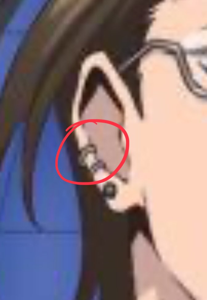 Dragon8Blade's tweet photo. Seeing various discussions of characters and fanart and stuff has made me realize many dont know:

You can wear earcuffs like this without getting your ear pierced.

In fact, the really wide ones are almost certainly NOT cartilage piercings.

They just slide on. https://t.co/8y1l7thU4x