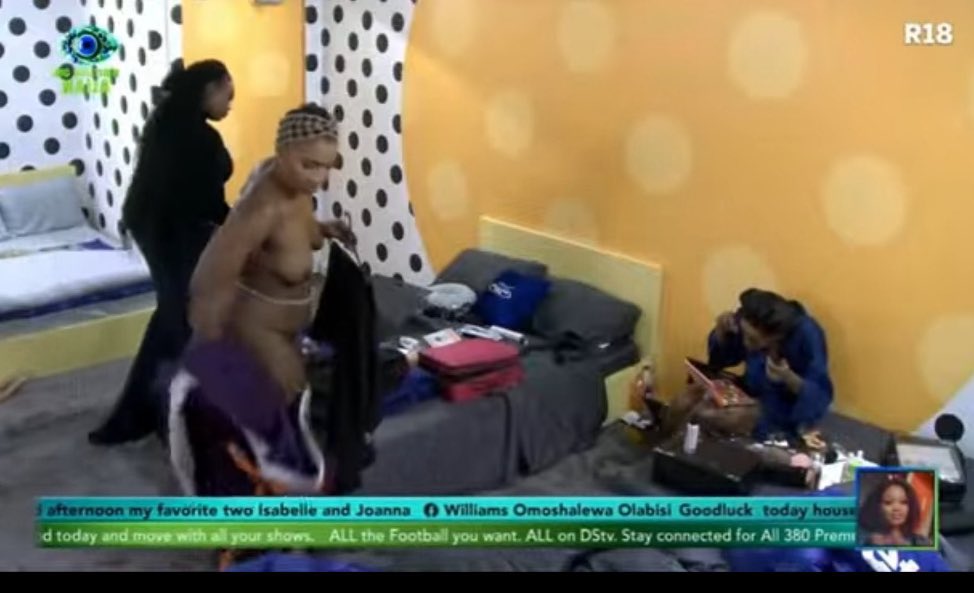 AviGranny's tweet photo. @QueenMfkP So far Dede did not copy her nudity and sucking and phucking JJ gbola😂😂😂 https://t.co/qUxbMDTmoY