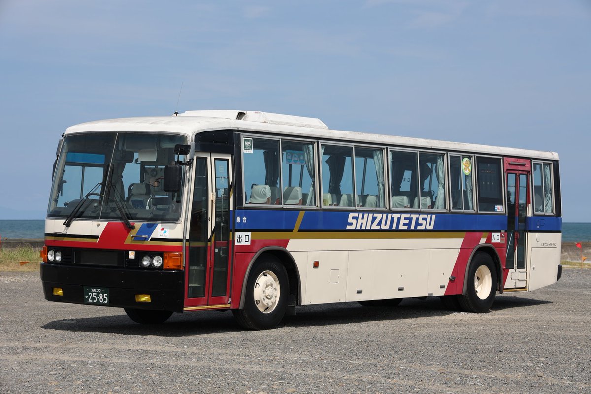 evening400's tweet photo. ご縁があり、しずてつジャストライン2585号車の貸切ツアーに参加させて頂きました。当日は予報が変わり晴れで海バックを撮ることができたりと大変満足のゆくツアーでした。

主催者様、関係者様、参加された皆様楽しい時間をありがとうございました。

#ワンロマで行く相良・御前崎の旅 https://t.co/LuTvYy0Tda
