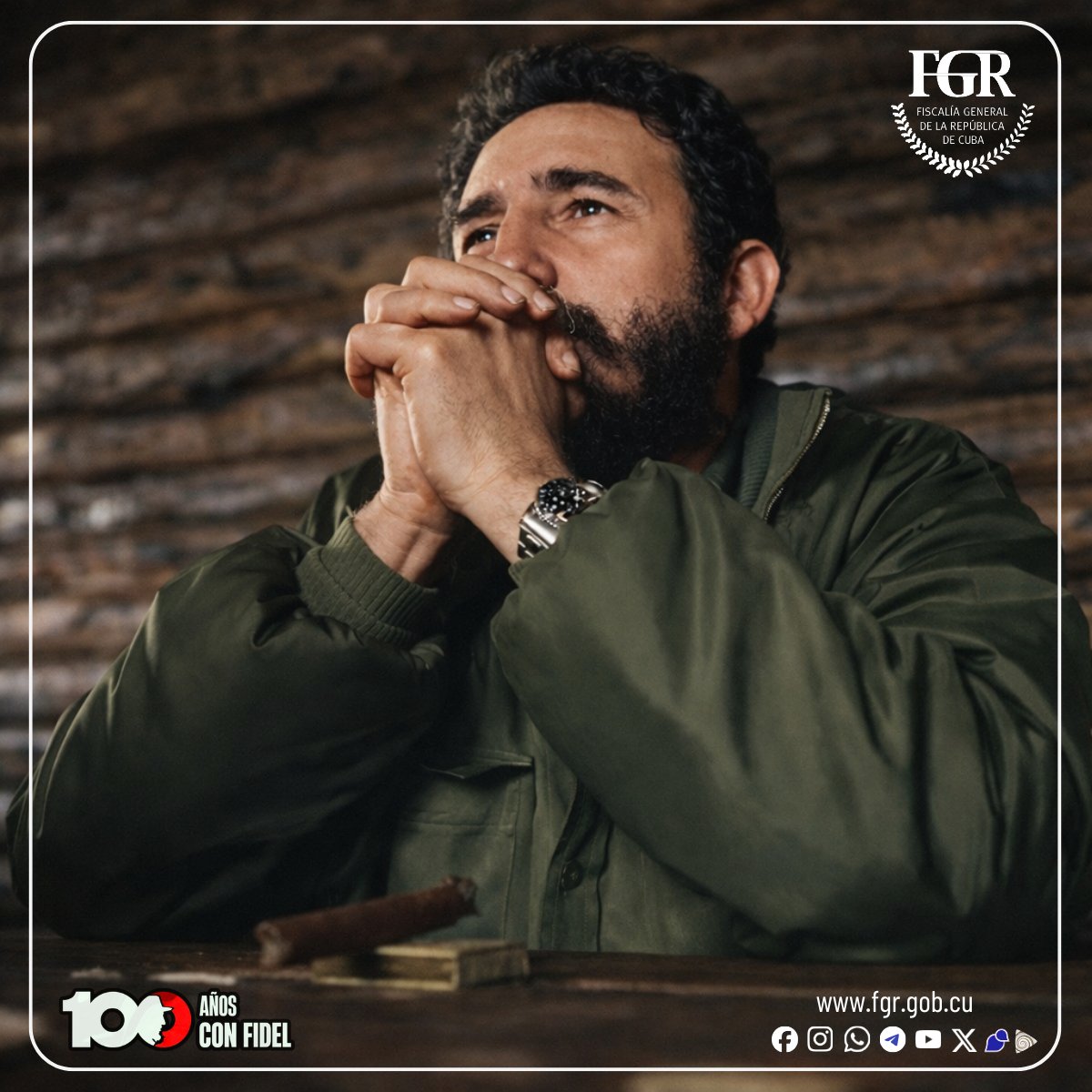 JHGcasanova's tweet photo. #FidelPorSiempre: “De modo que estudiar la historia y estudiarla a fondo es quizás el instrumento más extraordinario de que dispongamos para trasmitir valores, sentimientos patrióticos, sentimientos revolucionarios, sentimientos heroicos”. #LatiendoConFidel @DiazCanelB https://t.co/mznWCI9anm