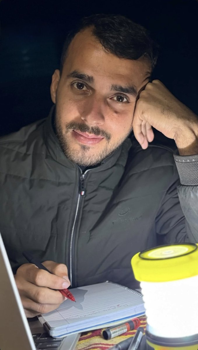 oday_jabour's tweet photo. 12 AM.
No desk. No quiet room.
Just a tent, a laptop, and a dream I refuse to lose.

I need £200 for basic study tools. 🤍

https://t.co/Ov9UiD3bFC https://t.co/S0mtTivWJf
