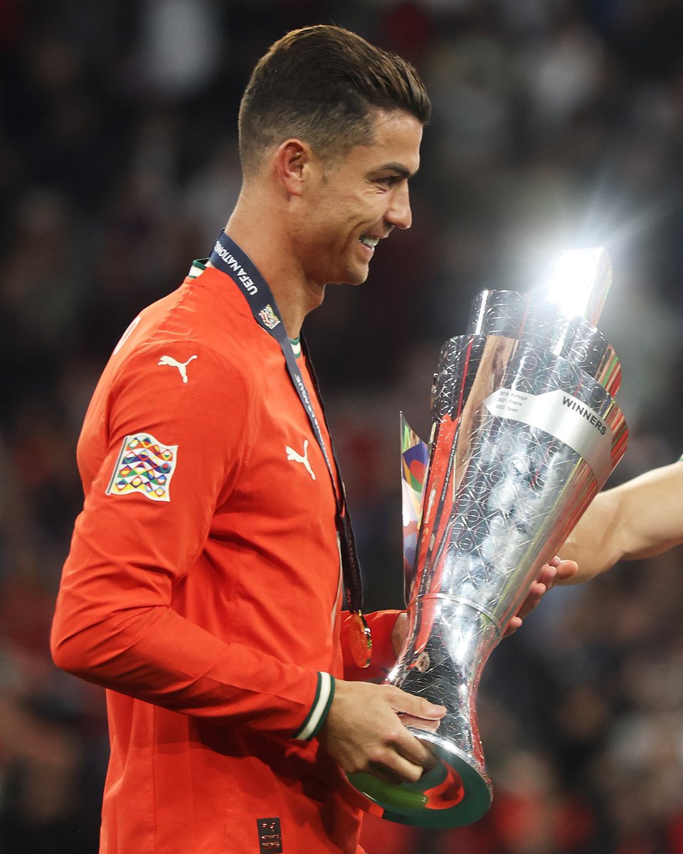 CR7xWorld's tweet photo. 8 يونيو، 2025! 🐐 https://t.co/rLOZuhJeI5