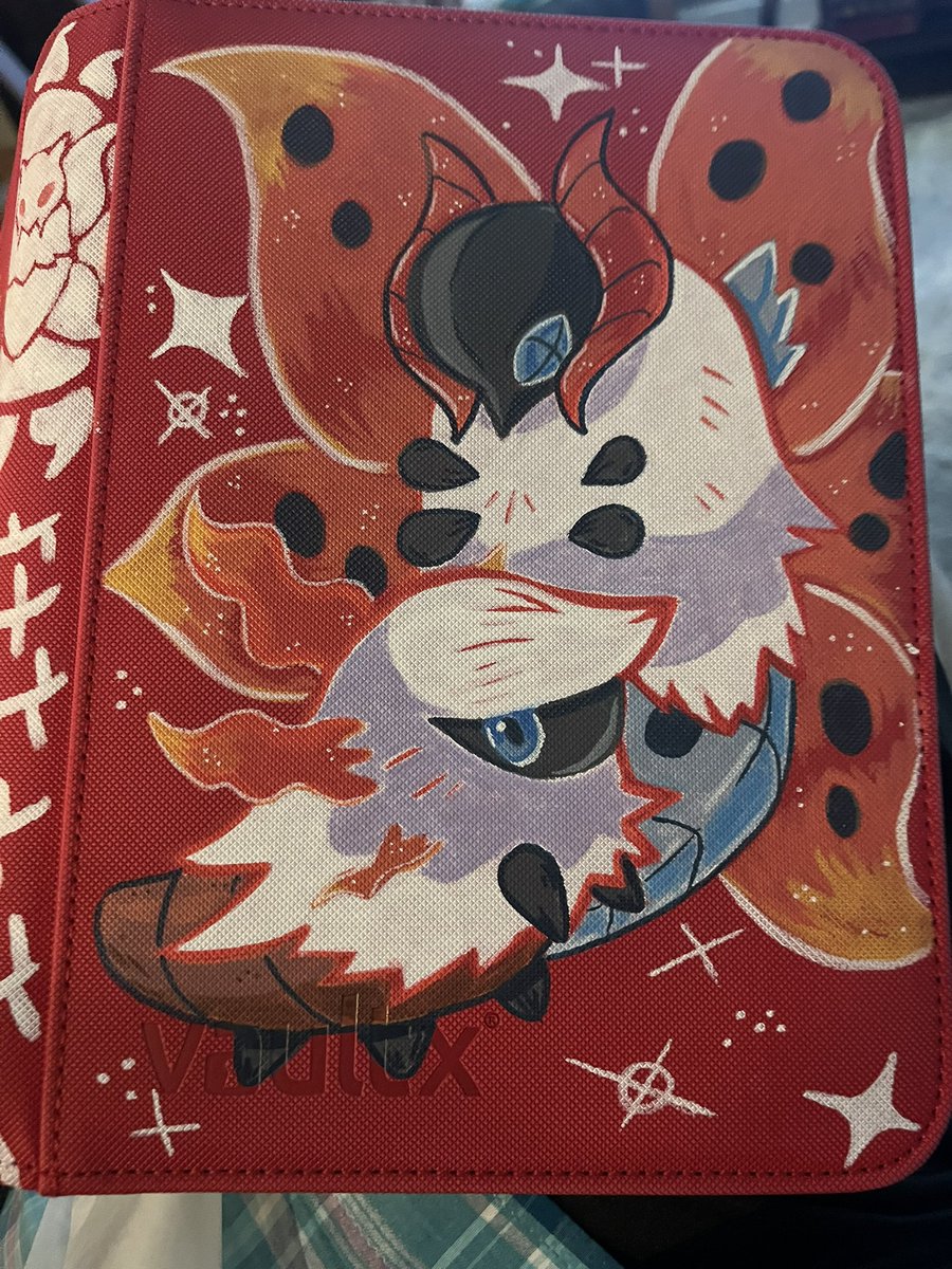 Draw_gonite's tweet photo. One of my favorite fire types! Volcarona needs more love!! https://t.co/JSQ8pVFKDI
