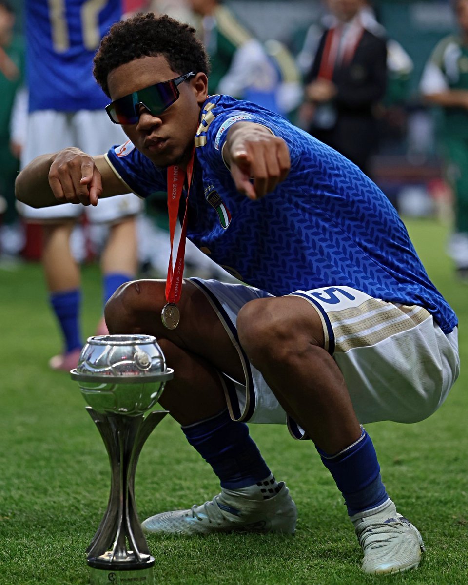 Azzurri_En's tweet photo. 🫵😎🫵🏆 https://t.co/gla7HTDFlm