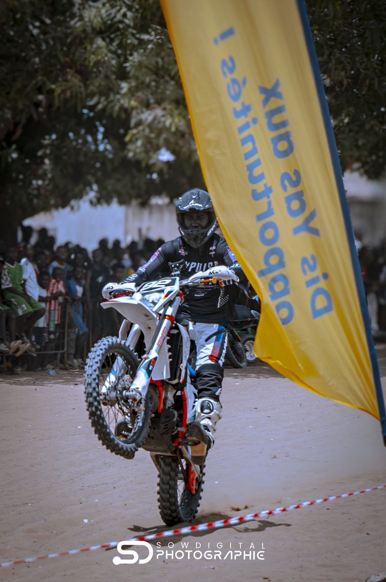 sowdigital221's tweet photo. 📸 Retour en images sur la journée d’hommage organisée par le #MbourMotoClub.

#groupe_sowdigital 📸 https://t.co/mDB2IsZ3jr