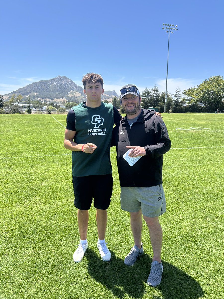 BarrettChaput's tweet photo. Had a great day competing at Cal poly today! It was great seeing Coach @CoachMHazelwood 
@ttherzog @PGregorian @CoachCamSVHS @trevon_bradford @CoachLanceo @CoachTSkip https://t.co/ISmijCVYtl