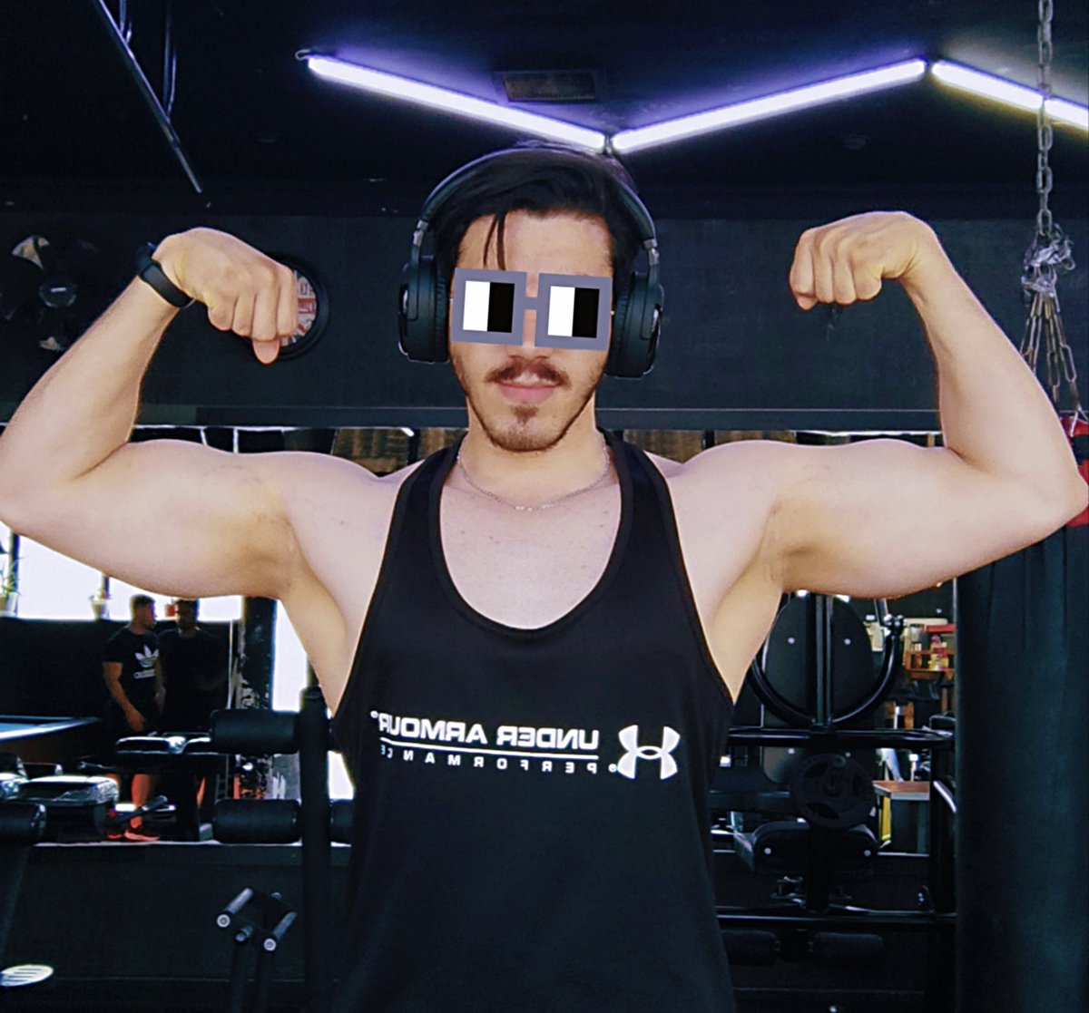 0xmatin_'s tweet photo. You're flexing your payouts today

I'm flexing my muscles

We are not the same https://t.co/OAcFrNSaAE