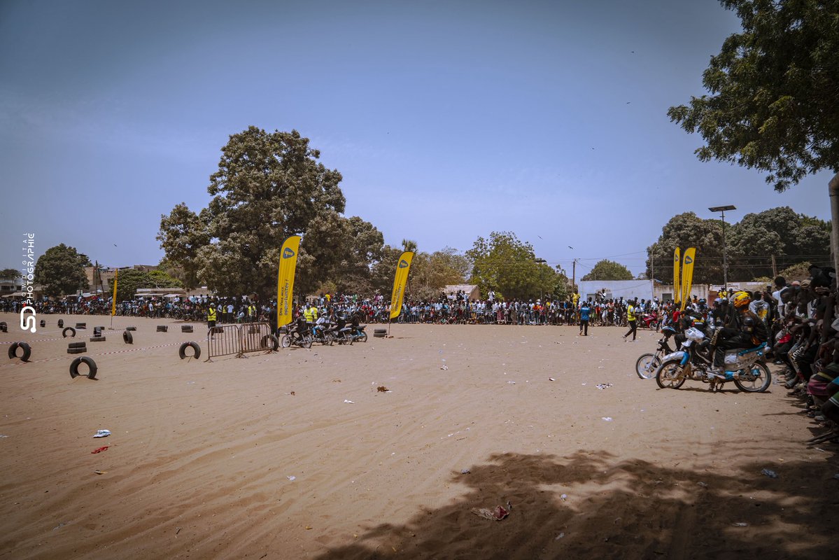 sowdigital221's tweet photo. 📸 Retour en images sur la journée d’hommage organisée par le #MbourMotoClub.
@YasSenegal 

#groupe_sowdigital 📸 https://t.co/0ZDwNGy0lQ