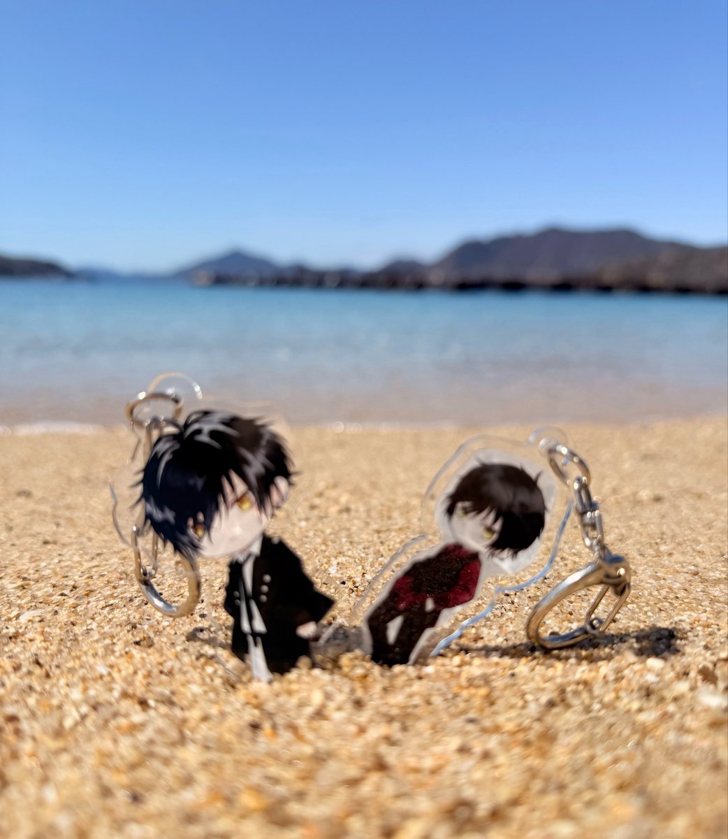 YoRu_09_22's tweet photo. 数日深海探索してましたが
( °꒳°𓆜  𓆝   𓆞  𓆟
浮上…ただいま

悲しくて泣くはあるけど、
嬉しくても泣きます。それ以上にげらげら笑う私¨̮⃝¨̮⃝ https://t.co/sPAXcMLLK2