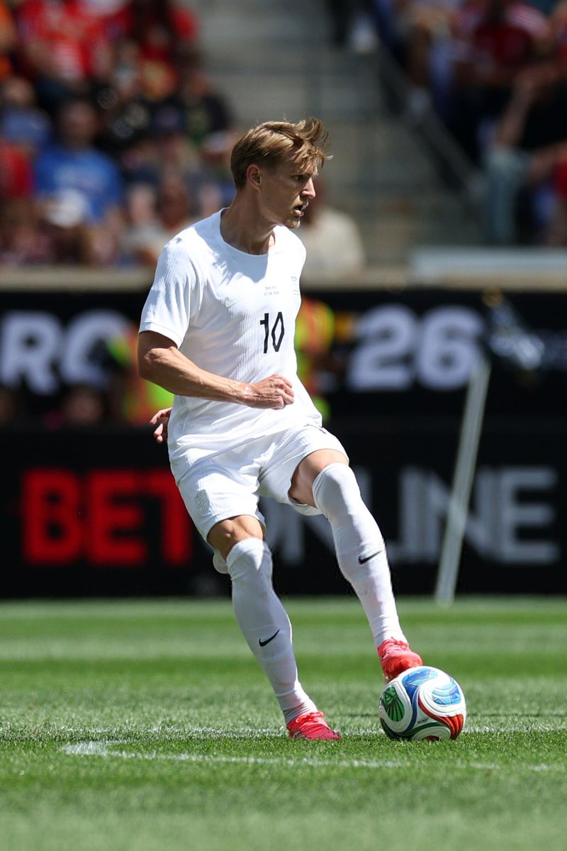 DailyAFC's tweet photo. Martin Ødegaard for Norway 🇳🇴 📸 https://t.co/c0AID9exow