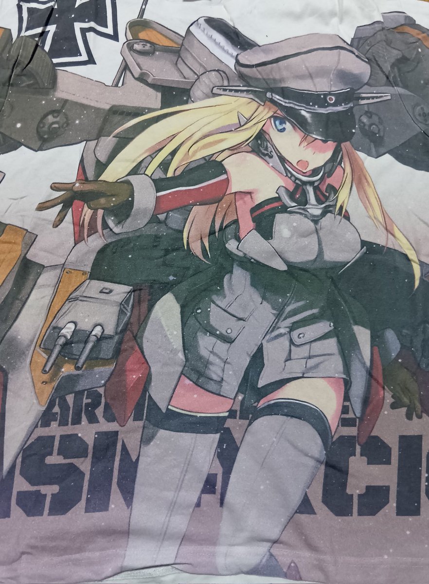 Mi0787's tweet photo. おはようございます
今日のお洋服は、Bismack。

毎週恒例三十二駆そして梅雨、巡洋艦戦隊まで加わってえらい事になっている演習。
とにかく確実な仙頭が求められるので相応の艦を配置して..
って、巡洋艦戦隊だけ先に片付ければ良いのでは？
そこは言わないでおこう.. https://t.co/UUmLDshYyd