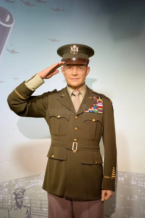 DeadShot31507's tweet photo. @Publius_7_1776 ii see a lot of people saying that and forgetting that Eisenhower chose not to wear all of his ribbons. Here is an image of his wax figure at Madame Tussauds waxworks with his full ribbon rack https://t.co/InHSgKDp6F