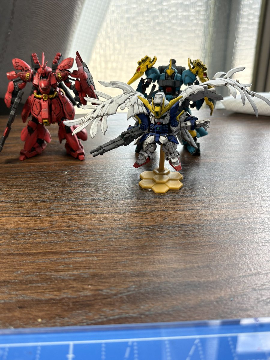 ramen9DX's tweet photo. ちっこい食玩塗れるようになってきたな。
ガルスjはモノアイ失敗して作り直すか考え中 https://t.co/XnnLN4frxH