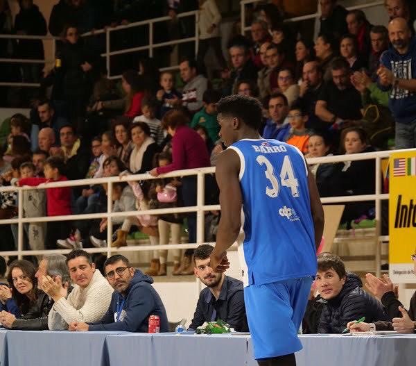 baloncestoSDP's tweet photo. 💙 Desde el C. B. Ciudad de Ponferrada felicitamos a @basquetcoruna y en especial a nuestro ex jugador, @mus_thedr34m por el ascenso logrado a @ACBCOM.

¡Enhorabuena! 👏

#25AñosCDP #SomosSDP https://t.co/x1DwJrUdEJ