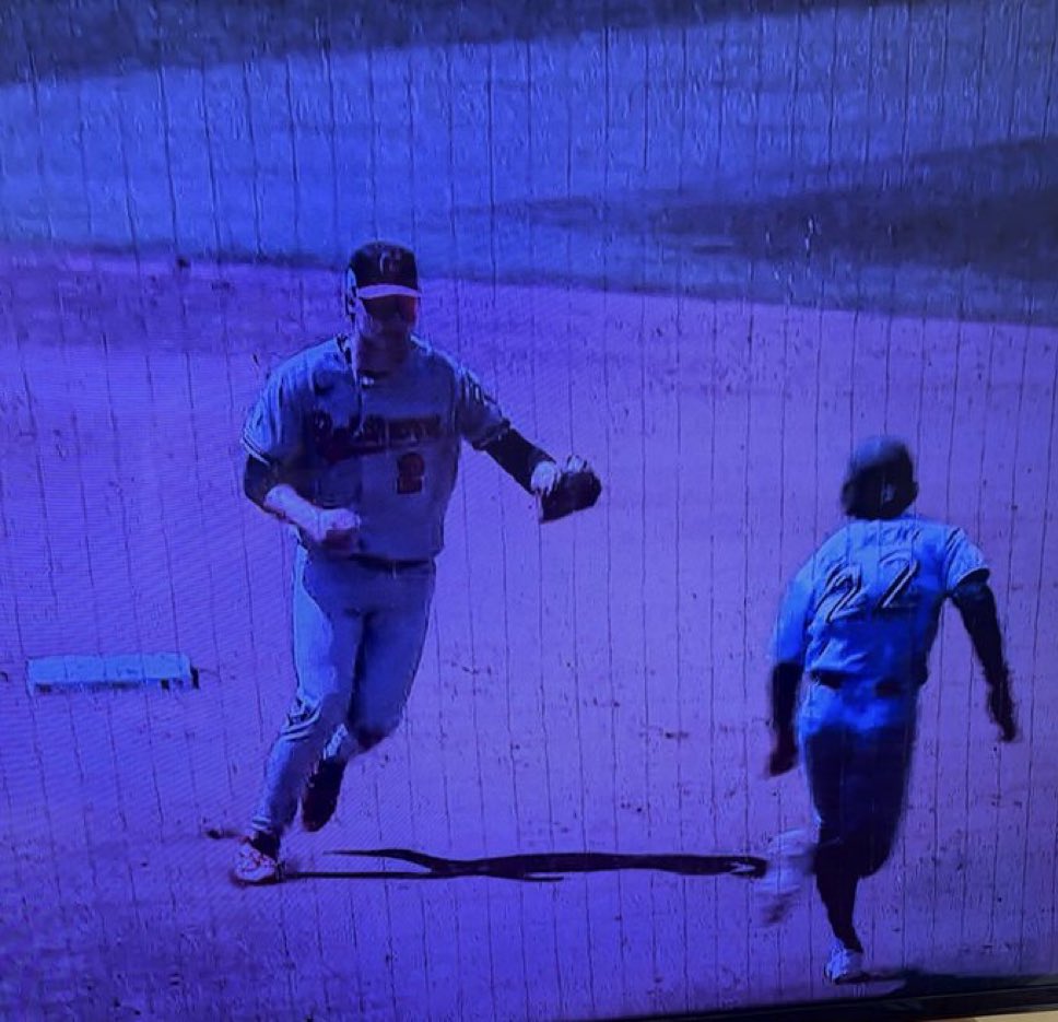 louisffritz's tweet photo. @CodifyBaseball Using still images instead of video to support the POV we already had? Count me in.

He is running out of the baseline to avoid the tag attempt. He’s not running in the shape of a question mark because that’s just how he would’ve ran the bases anyway. https://t.co/GbFiJ2rSUj