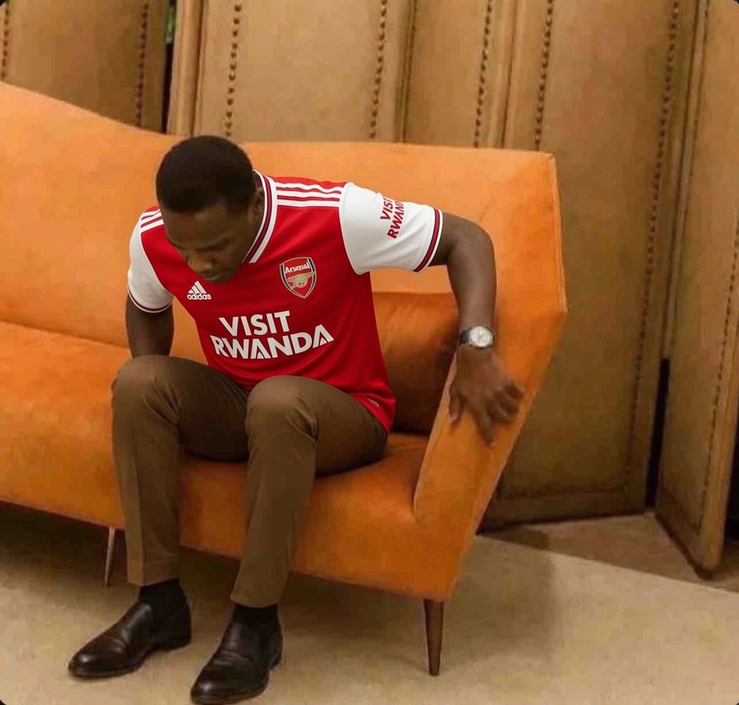 Arsenal-Clergyman tweet media