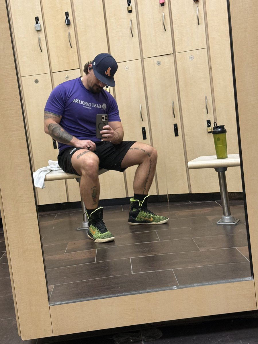 Austinlacrosse2's tweet photo. At the gym and after the gym https://t.co/B15Dp5Iy8N