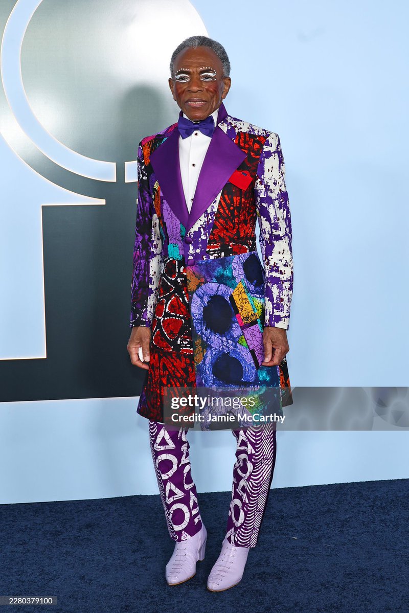 bellaunwind's tweet photo. oh he looks incredible. andré de shields for LIFE https://t.co/U2qXTU5AYm