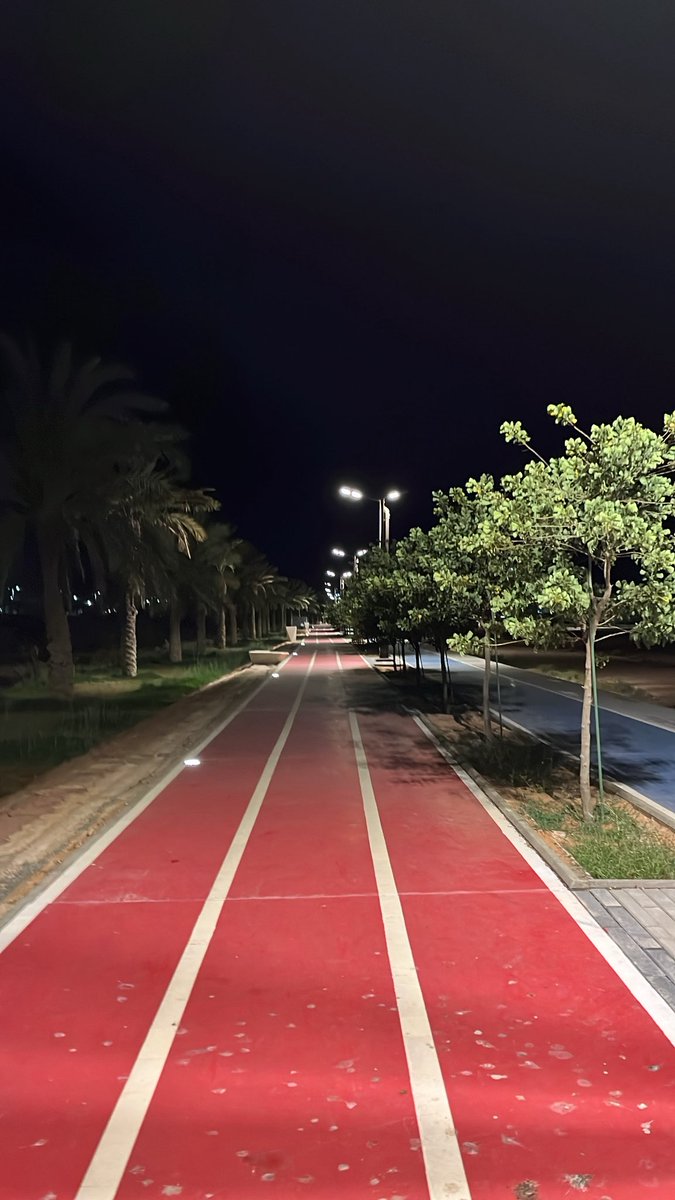 KRT2_'s tweet photo. الاحد بكم صورة♥️ https://t.co/gys6agkNpY