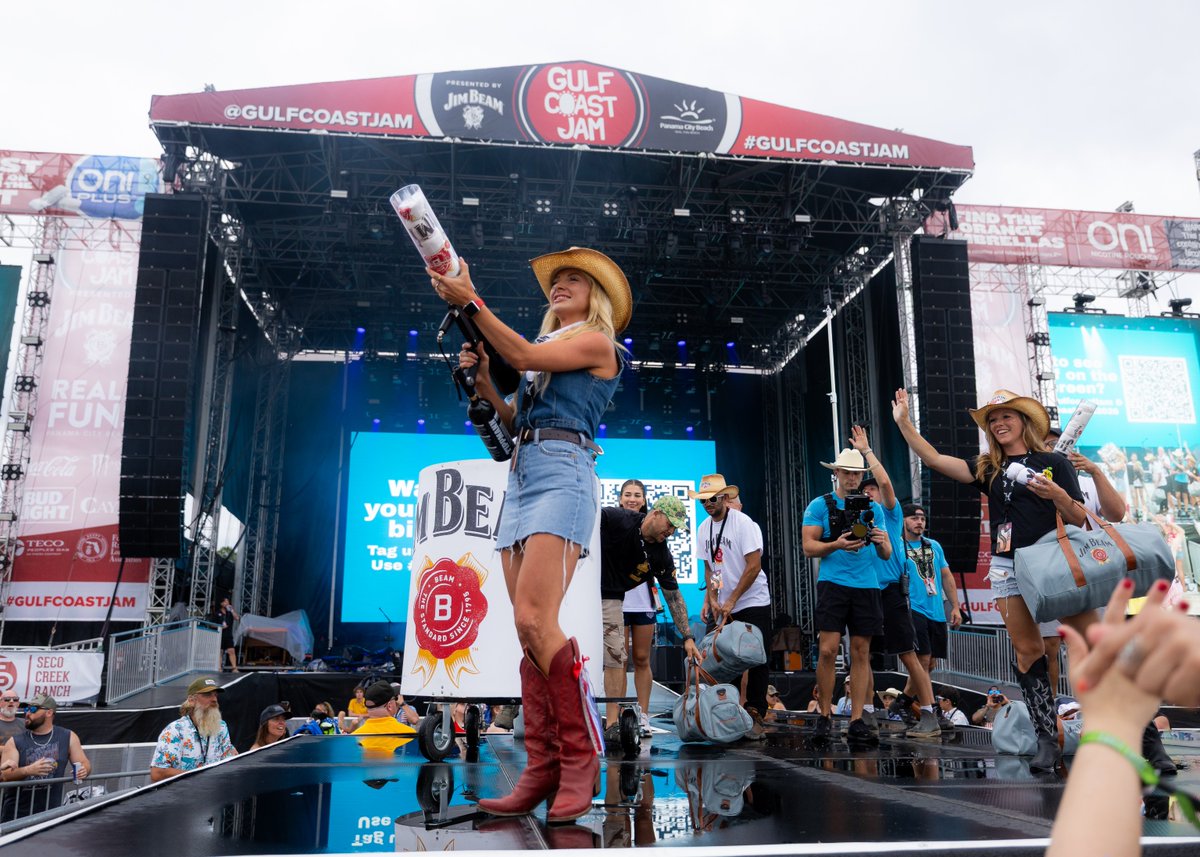 GulfCoastJam's tweet photo. ONE WEEK SINCE THE BEST WEEK EVER!!! ☀️🌊🎶 Drop your favorite #GulfCoastJam memory below 👇🔥 https://t.co/Yw8xl9Lc67