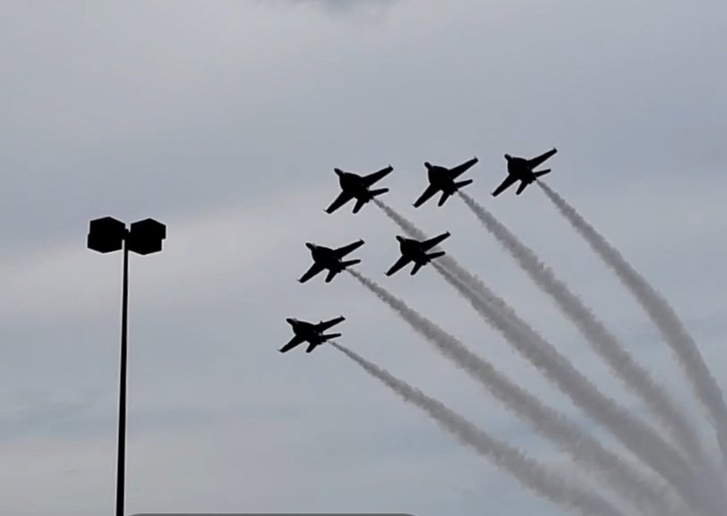 rwgeorge7's tweet photo. Stl Air show https://t.co/oaZ5EenN19
